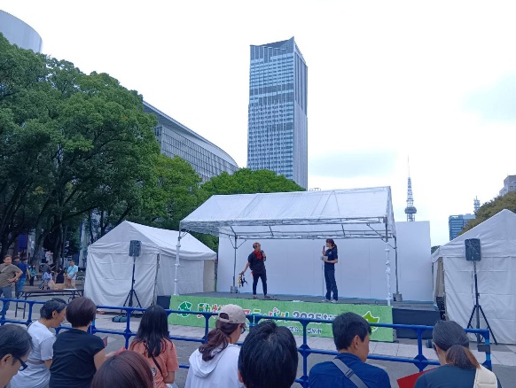 協定締結の様子